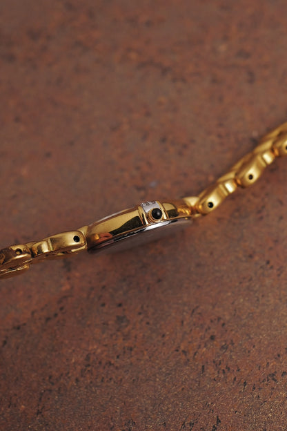 Seiko Exceline Mother of Pearl dial Tear-drop Bracelet in Gold Circa. 1989