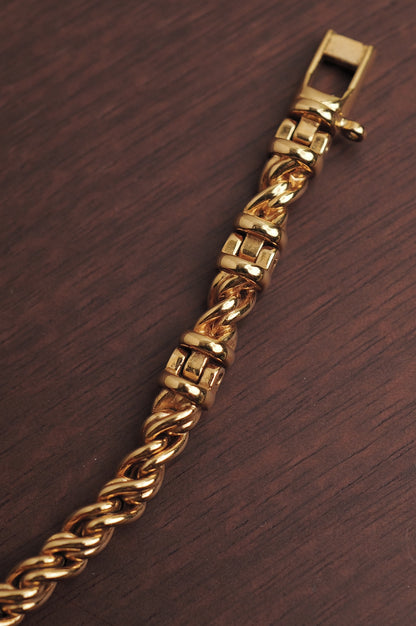 Seiko "Rosevine" w/ blue-clear gem setting circa. 1986