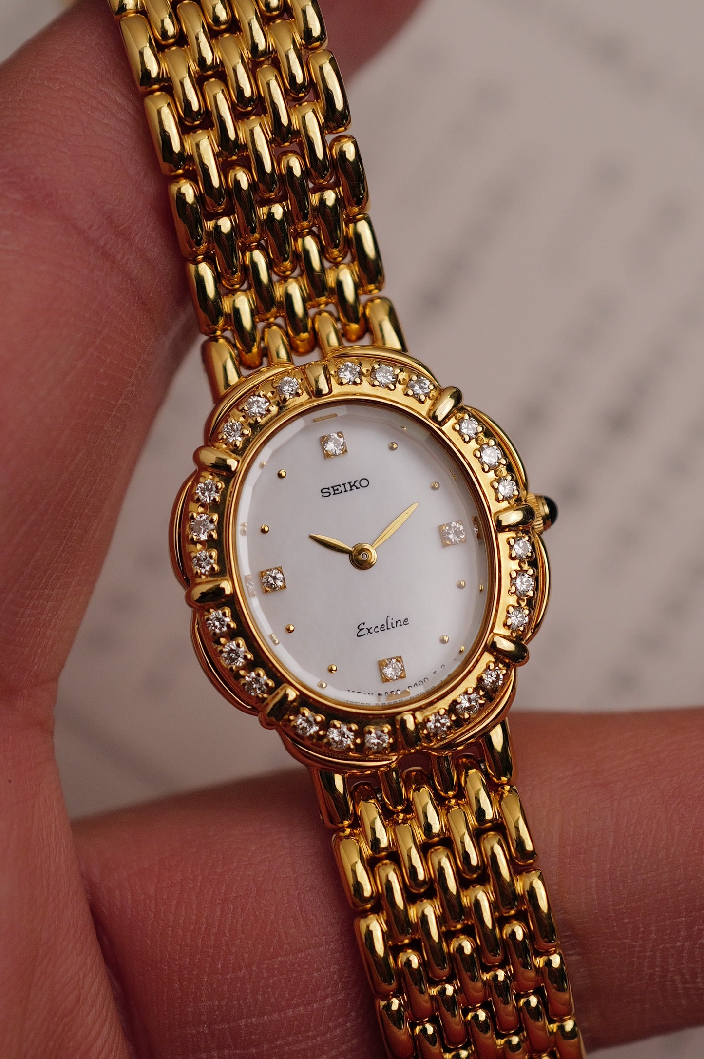 Seiko Exceline "Diamond Petal" Mother of Pearl Dial Circa. 1990