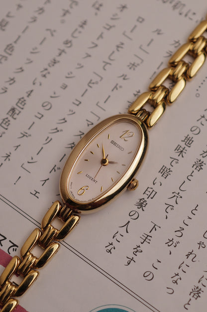 Seiko Baignorie Allongee in gold Circa. 1996