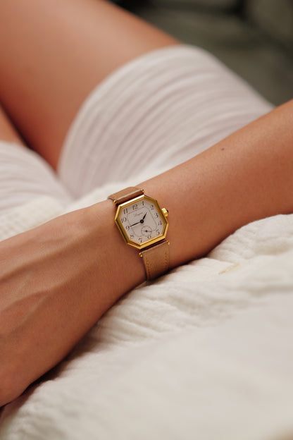 Longines "Octa Mini Breguet" Ref. 3209 Circa. 1970s w/ original buckle