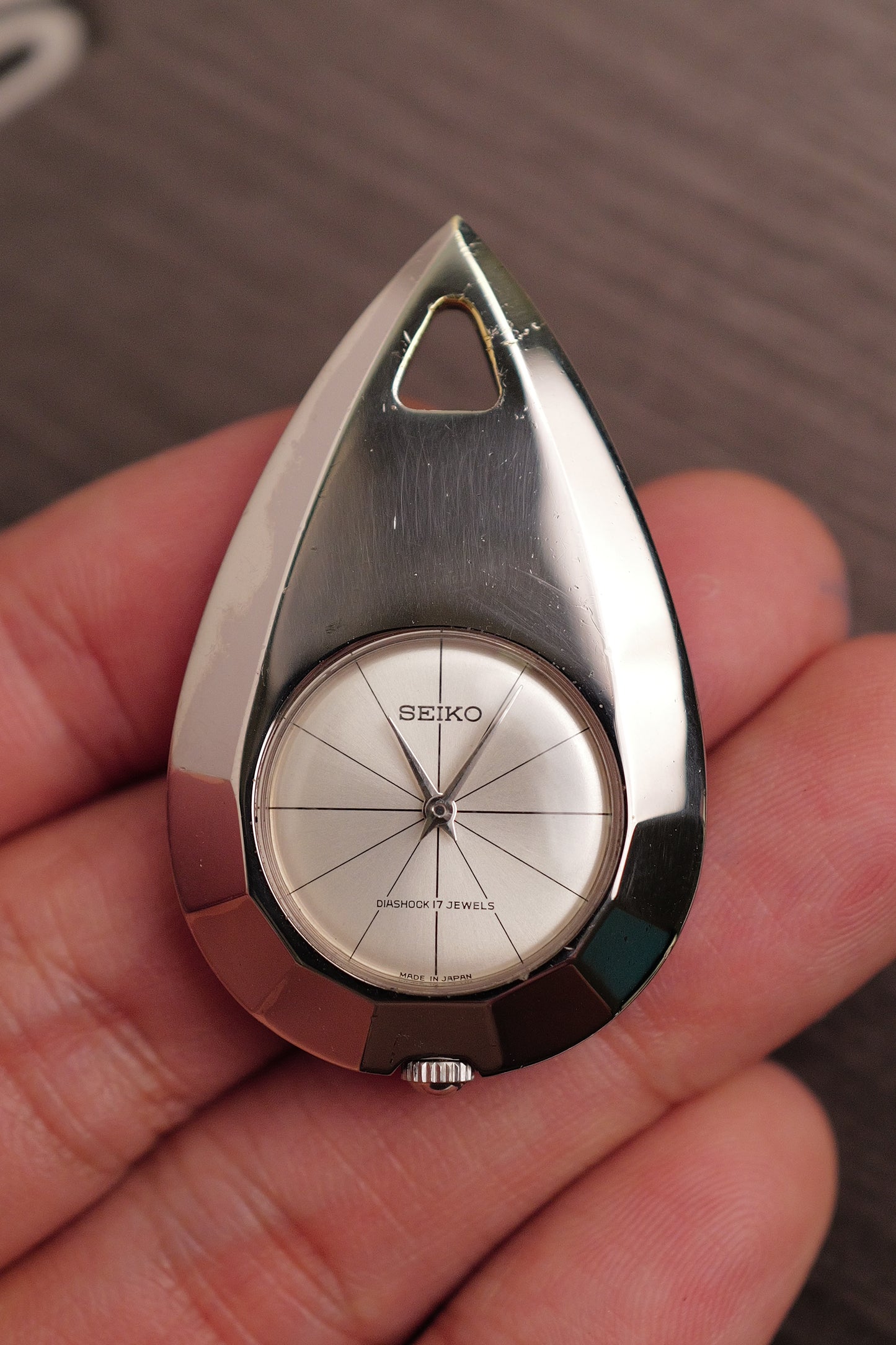 Seiko pendent "tiger teeth" Circa. 1970s