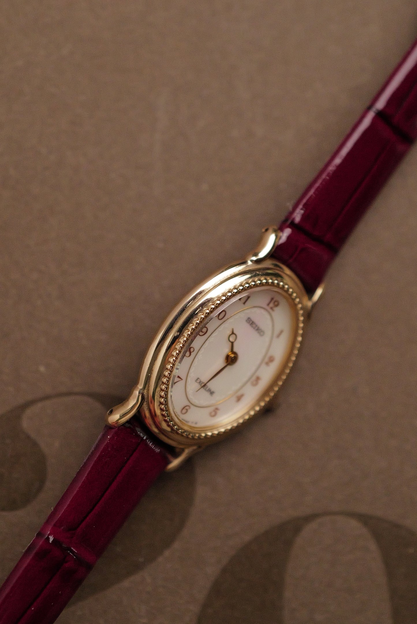 Seiko Exceline Mother of Pearl with beaded bezel Circa. 1992