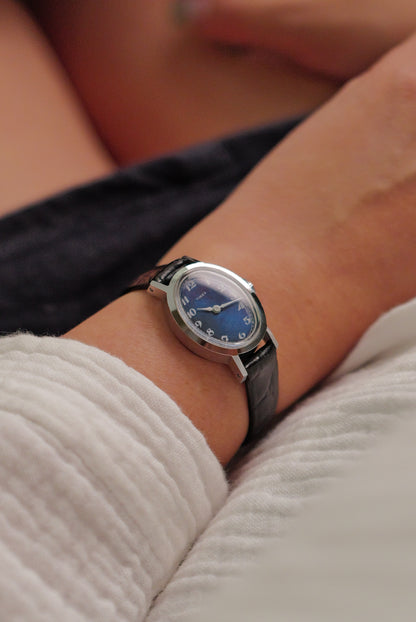 Timex "Baignoire" Manual winding circa. 1980s