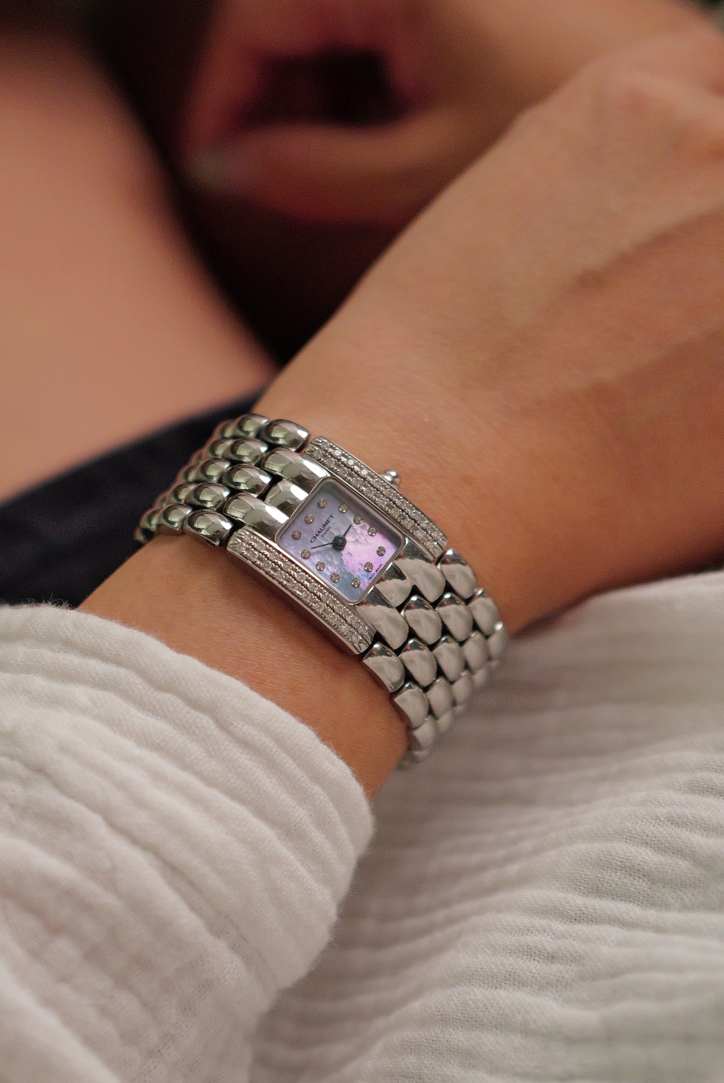 Chaumet Khesis size L w/ factory diamond & MOP dial Circa. 1990s