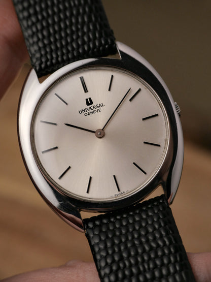 Universal Geneve White Shadow Silver 842111 (circa 1967)